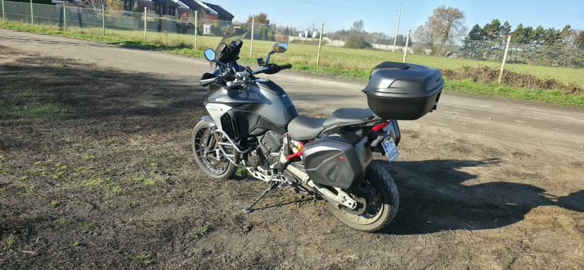 Cesja leasingu Ducati multistrada v4s