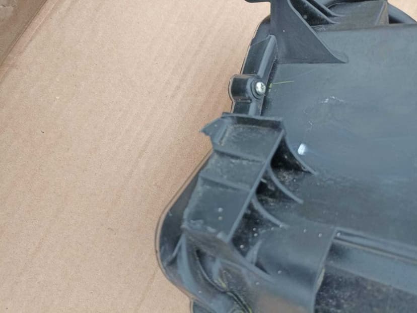 Lampa przednia prawa toyota hilux VIII 8 full LED Europa