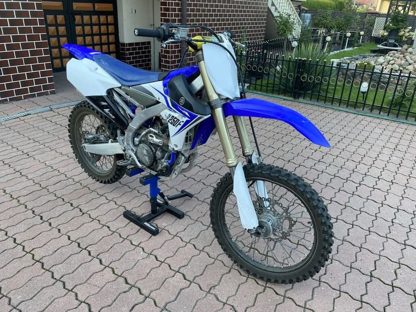 Yamaha Yzf 250 super stan