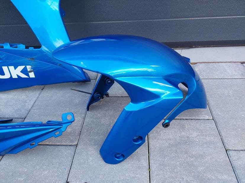 suzuki gsx-r 1000 k9 l0 l1 l2 l3 bok boczek owiewka ogon błotnik