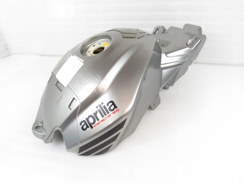 bak / zbiornik paliwa aprilia tuono 1100 / v4