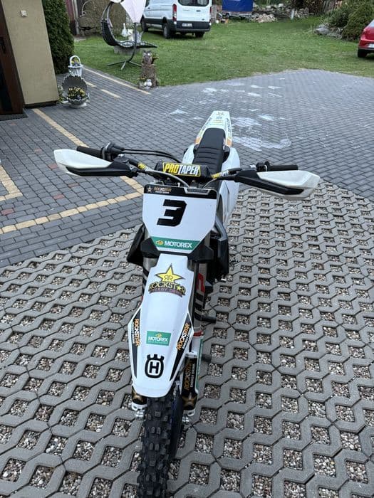 Husgvarna Fc 450 Rockstar Edition jak KTM