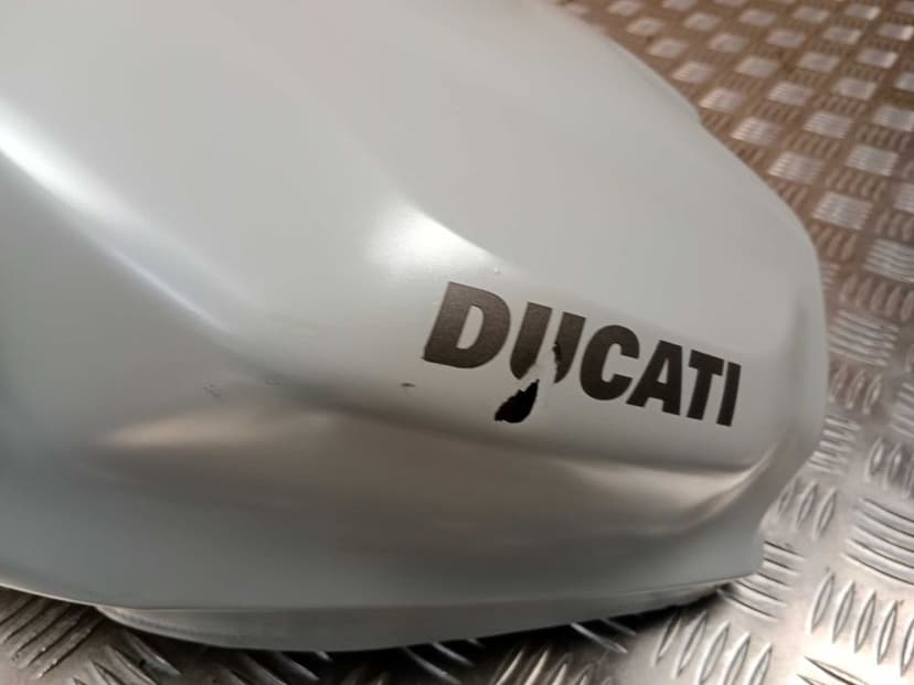 Ducati Panigale 959 Zbiornik Paliwa Biała Perła Bak Paliwa Biały 16-19