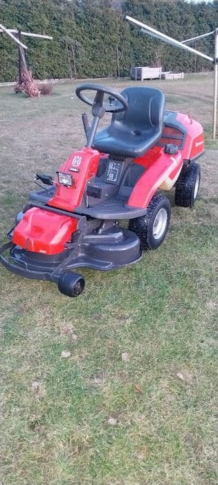 Husqvarna rider r214tc