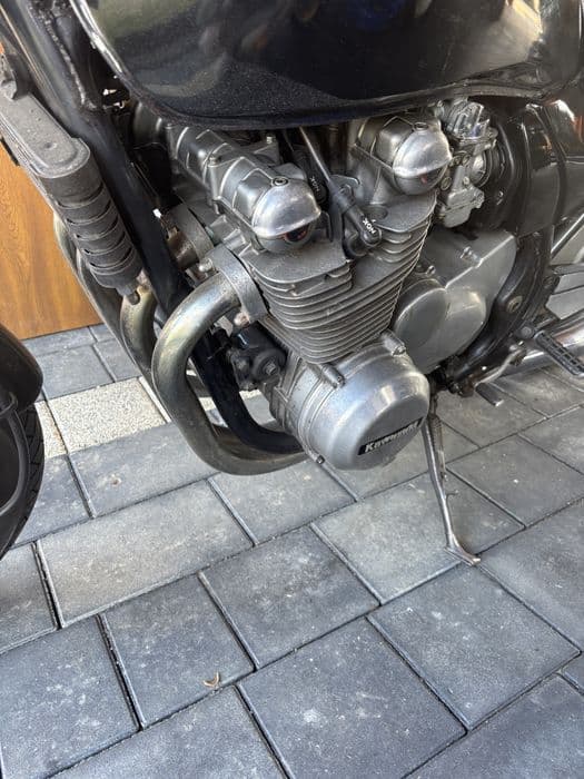 Motor Kawasaki Zephyr