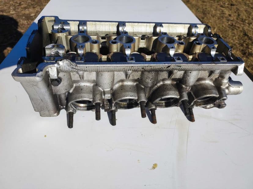 Yamaha FZ6 (2004–2009) Głowica silnika cylindrów kompletna