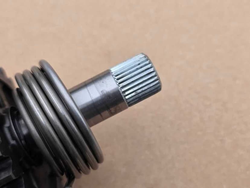 Wałek mechanizm kopki kopniaka startera Suzuki RM 125 r. 01-08 OEM