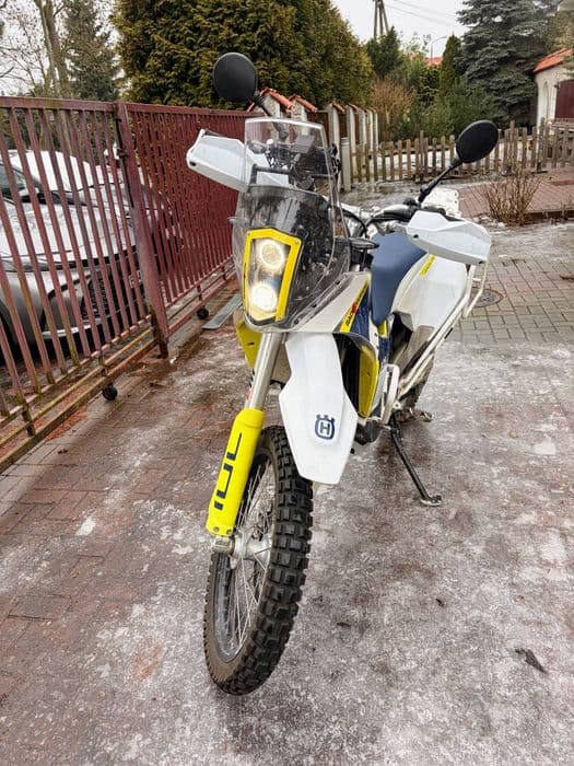 Husqvarna 701 Enduro 2023 • 4 900 km • FV • Doposażona