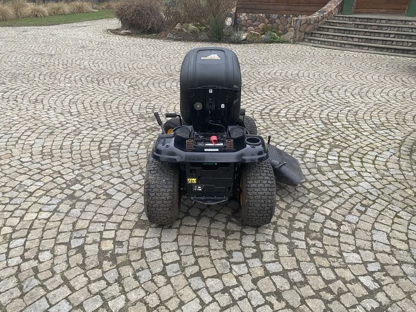 MC CULLOCH M200-117T(husqvarna) , traktorek kosiarka, 20 koni jak nowa