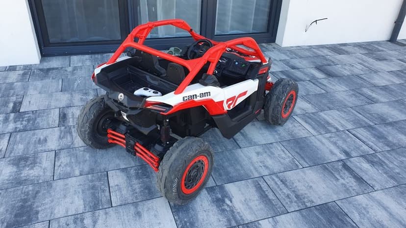Auto na akumulator buggy CAN AM Maverick 3 dla dzieci dwuosobowe