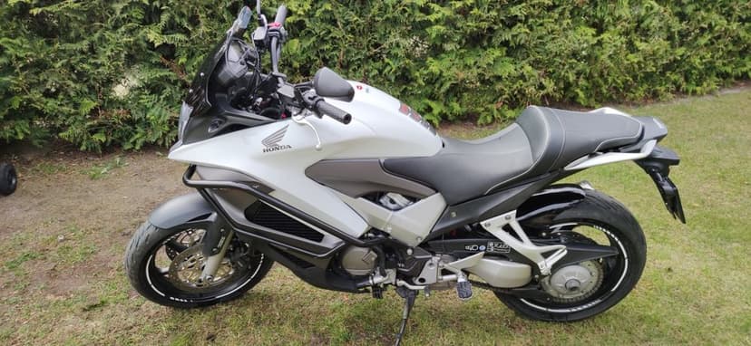 Honda VfR 800 crostuner
