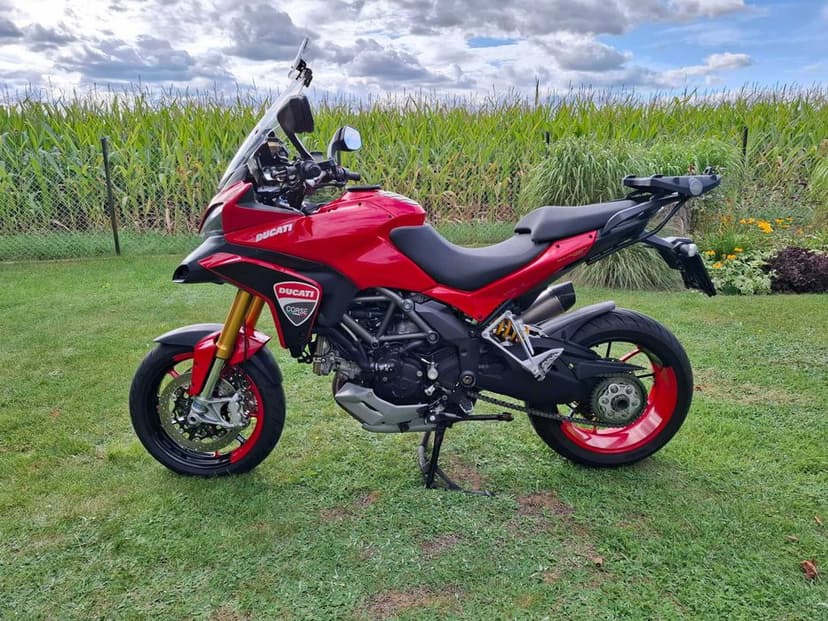 Ducati Multistrada 1200s