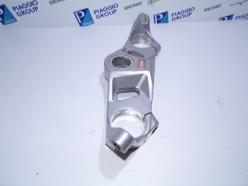 Półka Zawieszenia Przedniego Górna, Aprilia RS660 Tuono 660 OEM.