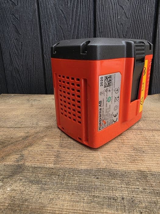 Husqvarna akumulator bateria BLi10 2Ah