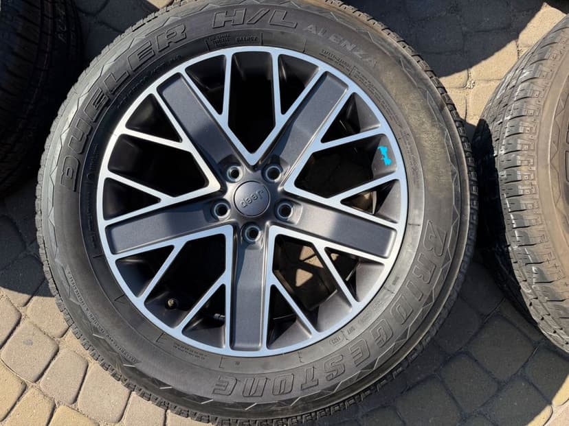 Koła 20/8 Jeep Wrangler