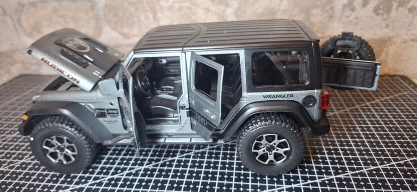 Model jeep wrangler 1:22