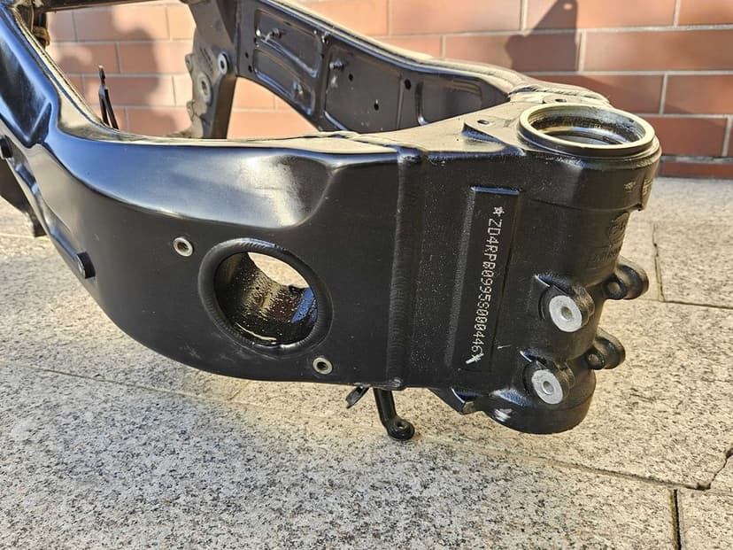 Rama + dokumenty papiery Aprilia RSV 1000 TUONO 02-06