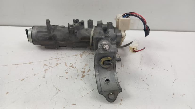 Toyota Land Cruiser  J100 Stacyjka Z Kluczykiem 45020-60-13