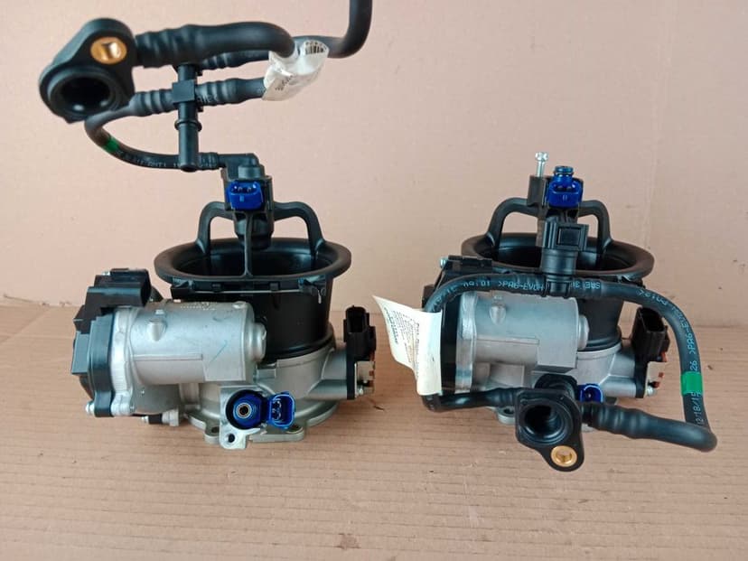 Ducati Panigale 959 Przepustnice Przepustnica Wtryski TPS Czujnik 16+