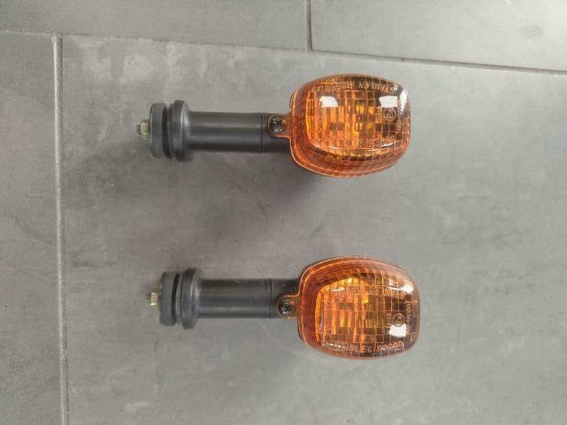 Kierunkowskazy Prawy Lewy Przód Kawasaki Z750 ZX-6R ZX9R [3434]