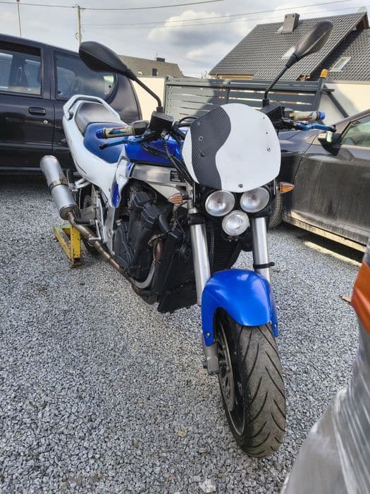 Suzuki GSX-R 1100 naked sport