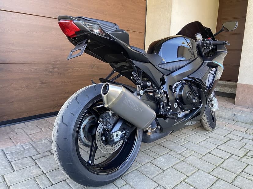 Suzuki GSX-R 600 * 2024 * lekko uszkodzony 3900 km