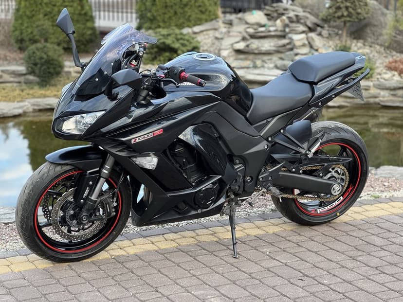 KAWASAKI Z1000SX Nowe Opony Akrapovic Polift