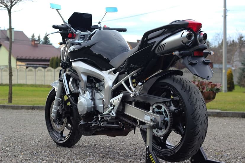Yamaha FZ6 2007 – tylko 14 600 km przebiegu! Markowe dodatki PUIG
