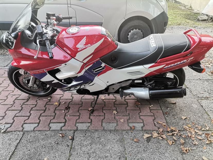 Honda CBR 1000 f dual sc24
