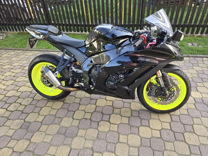 Sprzedam Kawasaki zx10r z 2011r.
