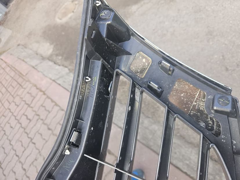 Atrapa Grill Toyota Hilux