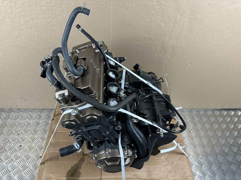 Honda CB 650 R Silnik RH15E - 2024! 1 tys km ! Engine ! Jak nowy !
