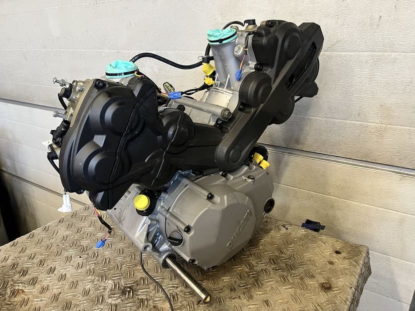 Silnik ducati multistrada 1200 16r
