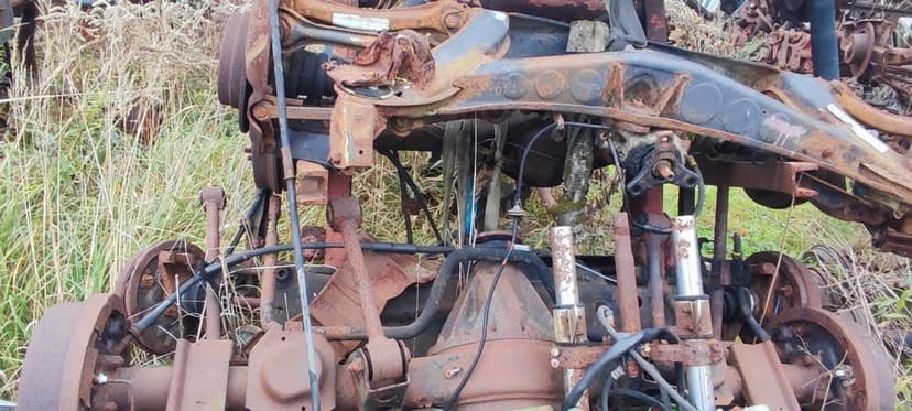 nissan patrol diesel przedni napęd koła felgi resory lampa zderzak drzwi rama fotel kierowcy wał napędowy skrzynia biegów wtryski alternator reduktor