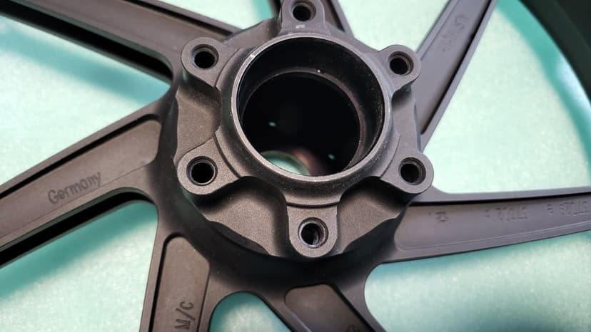 BMW S1000RR S1000R HP4 K46 k47 felga kuta przód koło