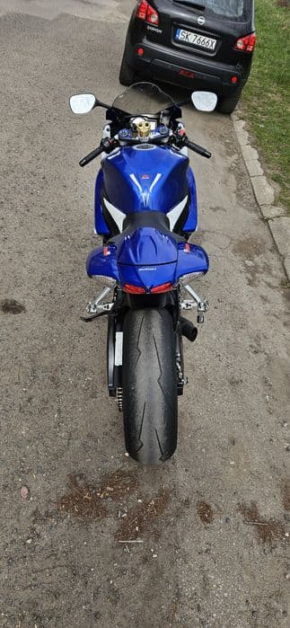Suzuki GSXR 750 K9
