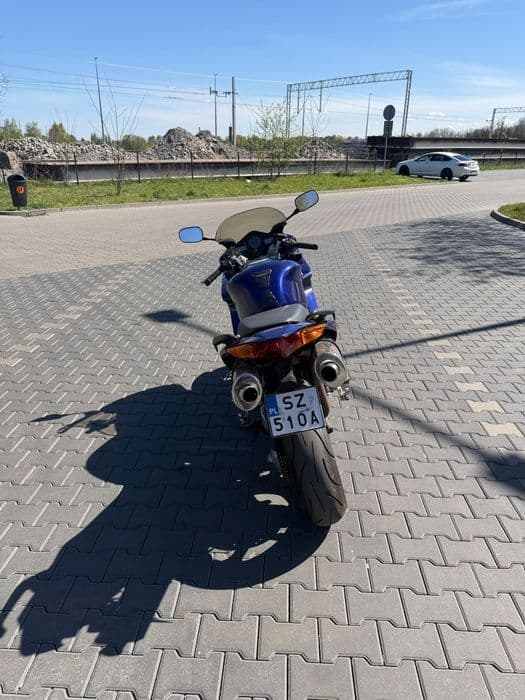 Honda VFR 800 VTEC RC46 / super stan / niebieskie malowanie