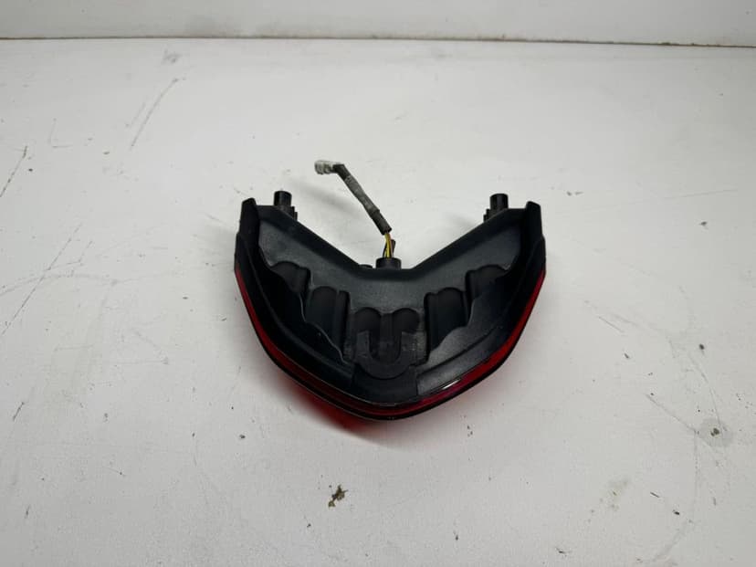 Ducati Monster 821 Lampa Tył Tylna 15 - 17