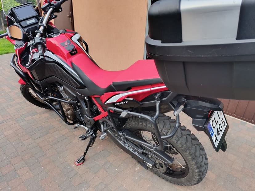 HONDA crf 1100 africa twin .