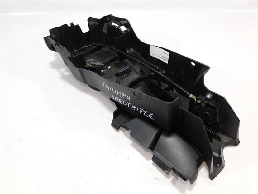 NADKOLE BŁOTNIK TYŁ PLASTIK TRIUMPH STREET TRIPLE 675 R 08-12