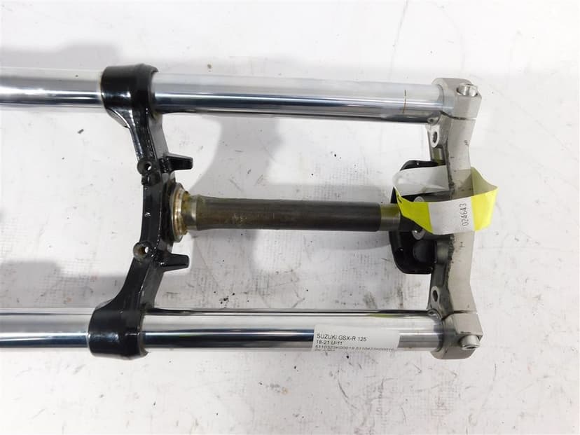 LAGA PÓŁKA ZAWIESZNIE LAGI SUZUKI GSX-R 125 18-21 U-11 5110323K00019 5110423K00019