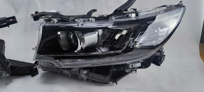 toyota land cruiser 150 18- lift full led lewy prawy reflektor lampa