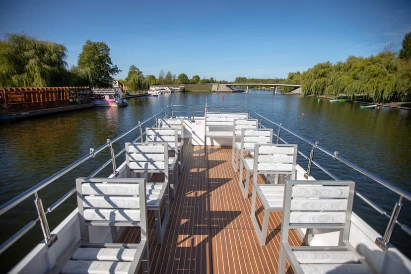 Katamaran silnikowy - Kormoran