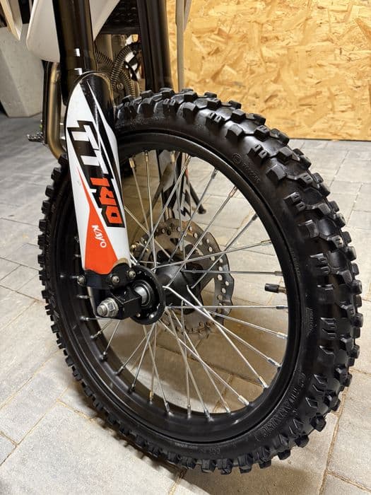 Kayo 140tt w idealnym stanie technicznym i wizualnym.