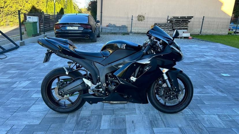 Kawasaki zx6r akrapovic quickshifter niski przebieg