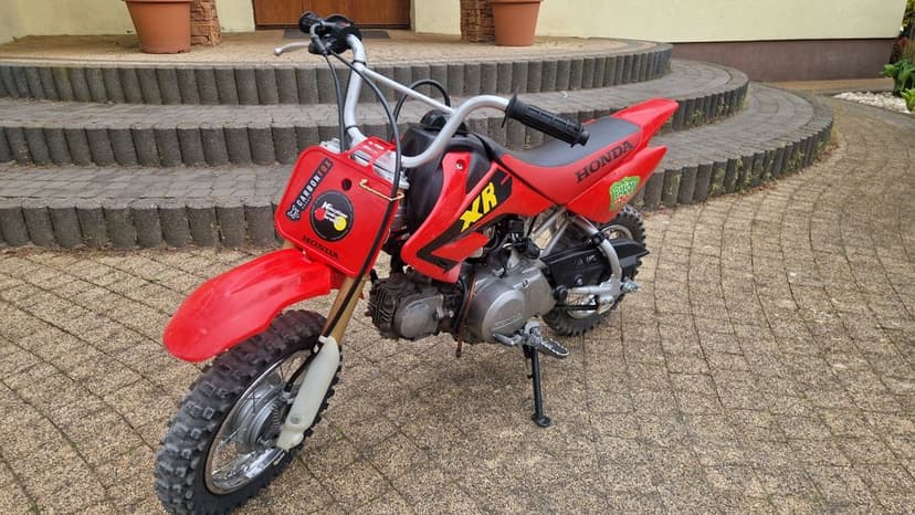 Honda XR50R (CRF 50) czerwona