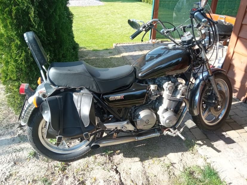 Honda CB750 Custom