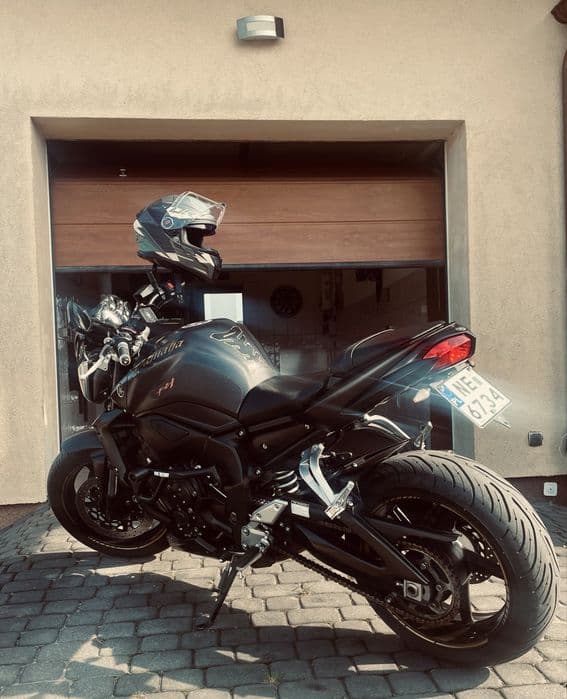 Yamaha FZ1N 150KM 2009rok