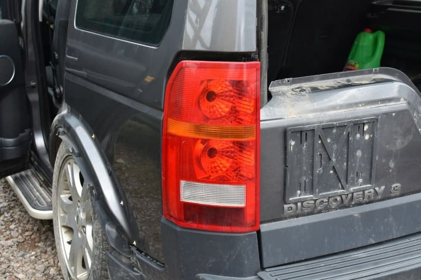 Błotnik lewy tył Land Rover Discovery 3 LRC659