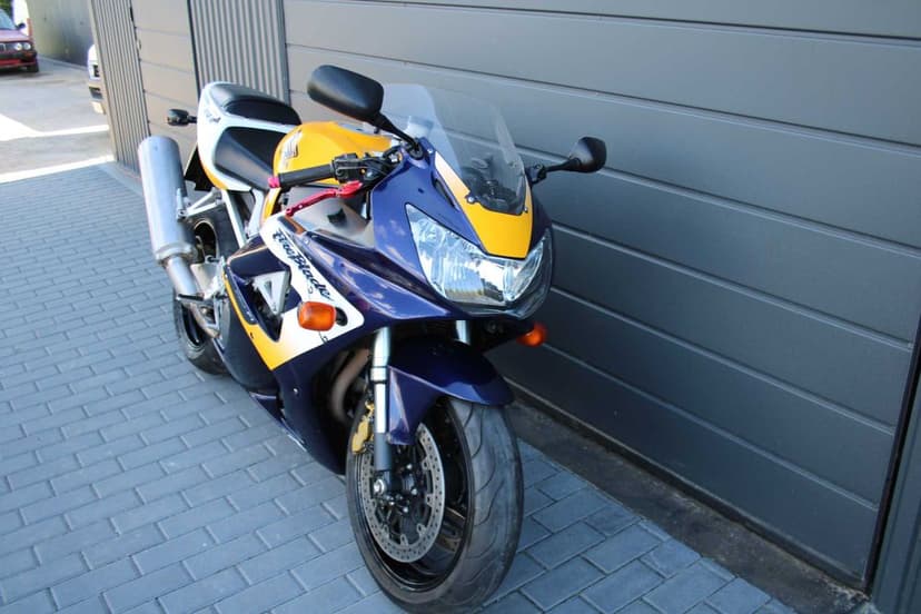 Honda CBR 929 SC44 * 2000 * 43.913km Zarejestrowana ORYGINAŁ * RATY *